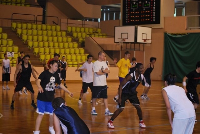 stage-de-basket-aventures-à-monaco-2011-1088-Copier