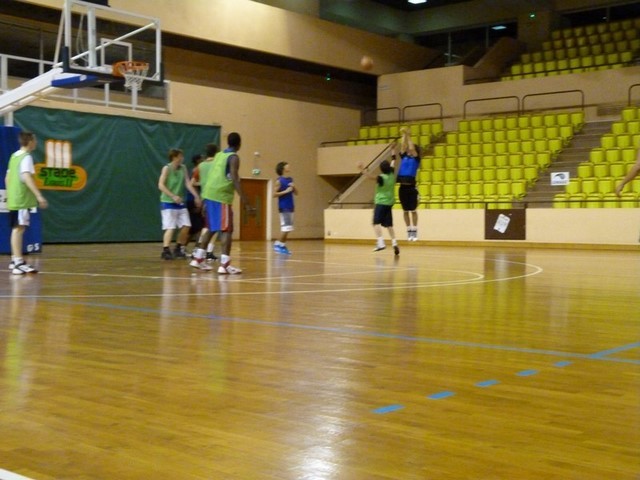stage-de-basket-aventures-à-monaco-2011-340-Copier
