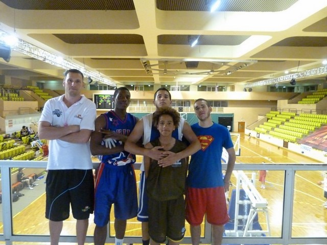 stage-de-basket-aventures-à-monaco-2011-370-Copier