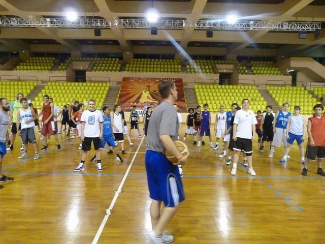 stage-de-basket-aventures-à-monaco-2011-581-Copier